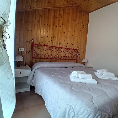 Ξενοδοχείο με διαμερίσματα Giardino 3*